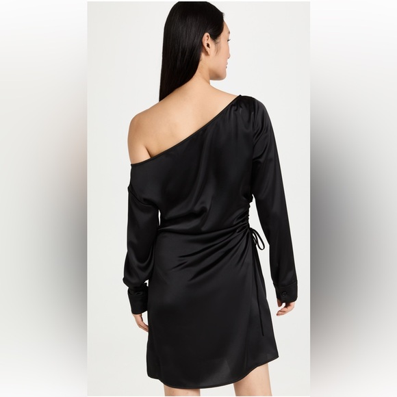 WAYF Off the Shoulder Dress - Picture 3 of 4